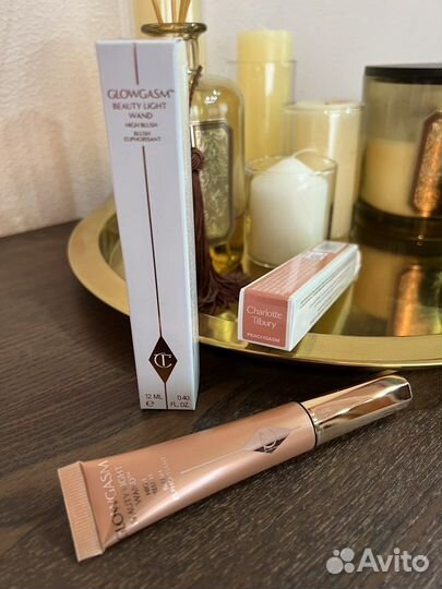 Charlotte tilbury хайлайтер peachgasm