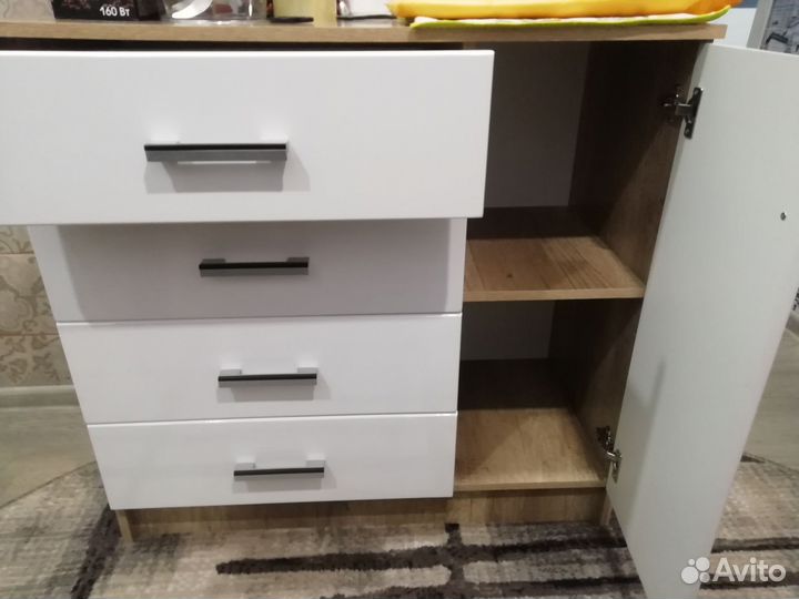 Мебель шкафы и комоды