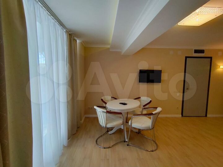 2-к. квартира, 40,3 м², 1/3 эт.