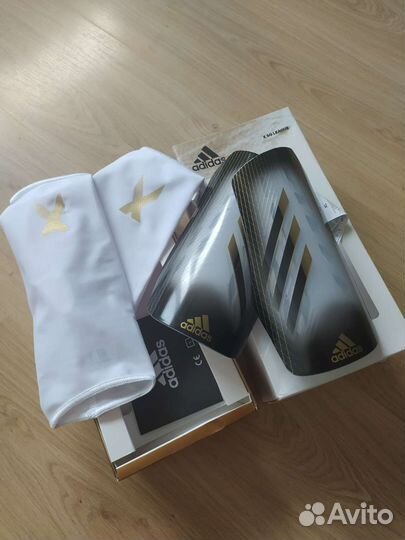 Футбольные щитки