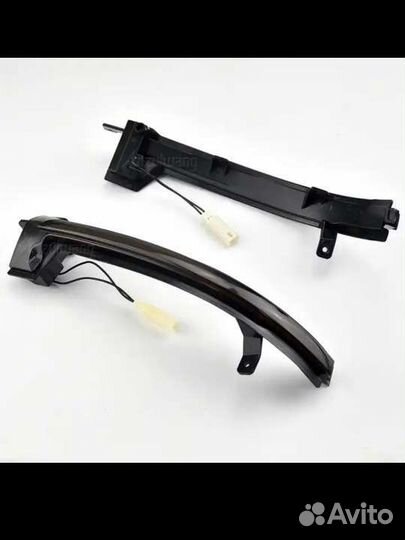 Volkswagen Touareg 2 Динамические поворотники LED