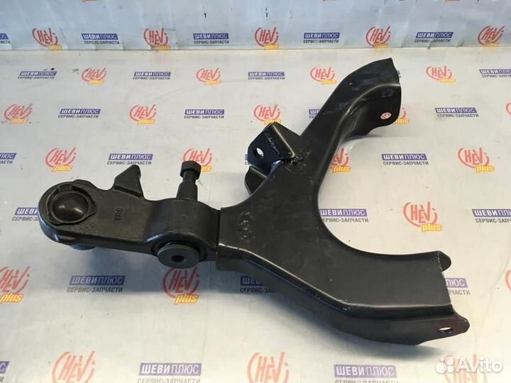 Рычаг левый, нижний Chevrolet TrailBlazer