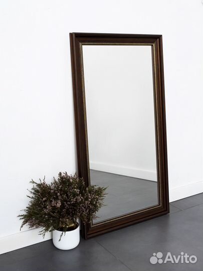 Зеркало настенное декоративное в раме Quadro