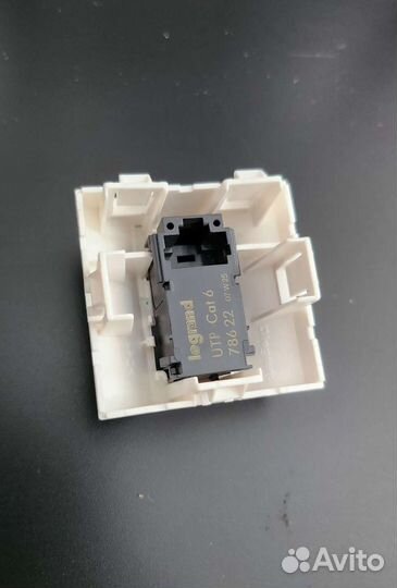 Розетка компьютерная Legrand