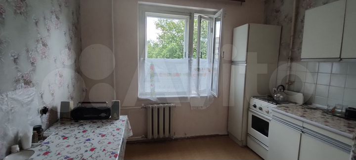 2-к. квартира, 50 м², 1/9 эт.