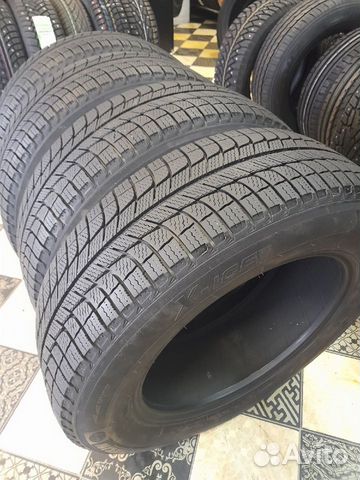 Michelin X-Ice XI3 215/65 R17