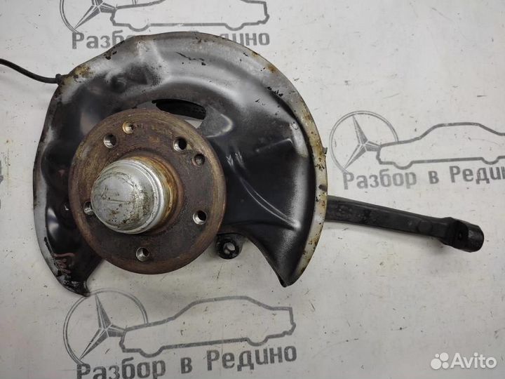 Кулак поворотный передний правый w170 SLK-class