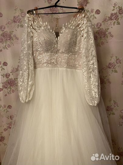 Платье свадебное