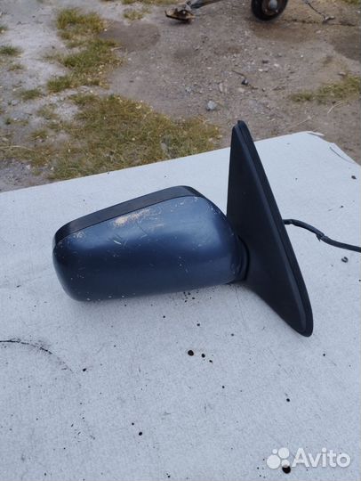 Зеркало правое Nissan Primera Ниссан Примера P11