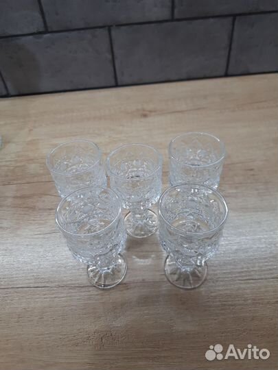 Графин и стопки хрусталь