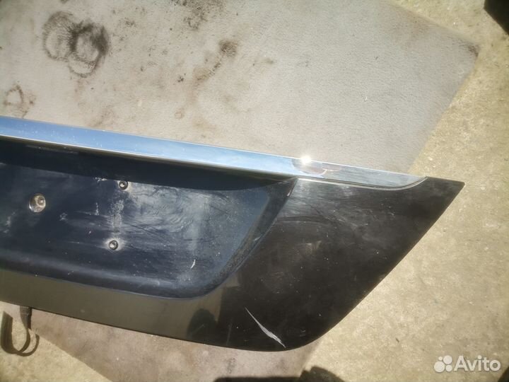 Mercedes w211 накладка крышки багажника
