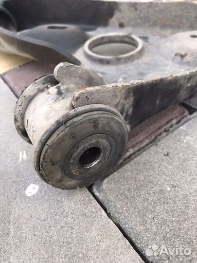 Передние рычаги golf 6