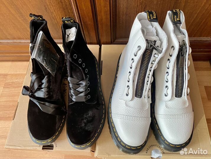 Ботинки Dr. Martens Велюровые Черные Кожаные Белые