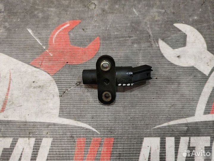 Датчик положения коленвала Ford Focus седан split