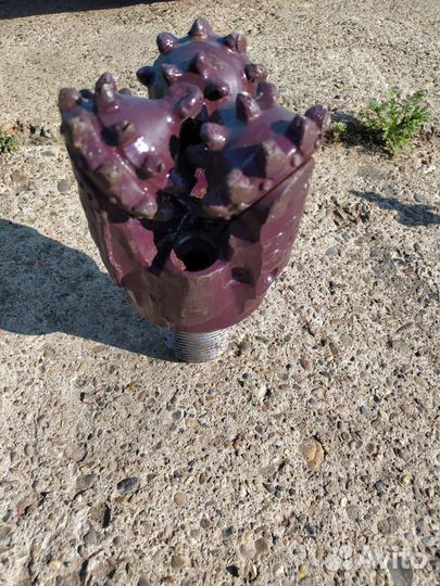 Буровое долото шарошечное