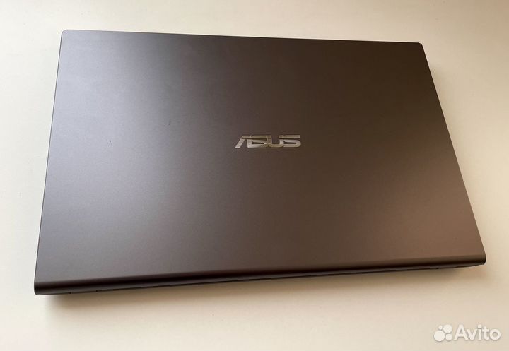 Asus мощный - Core I5 10gen -IPS -SSD