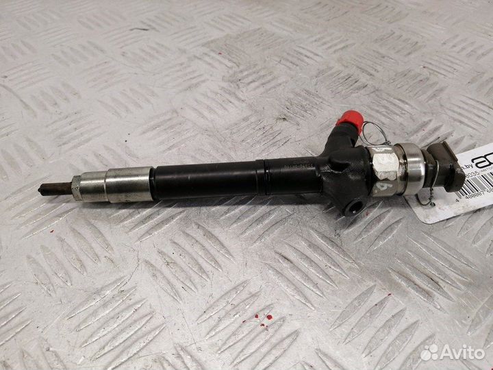 Форсунка для Toyota Avensis 2 (T250)