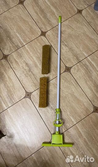 Швабра с отжимом Home Queen