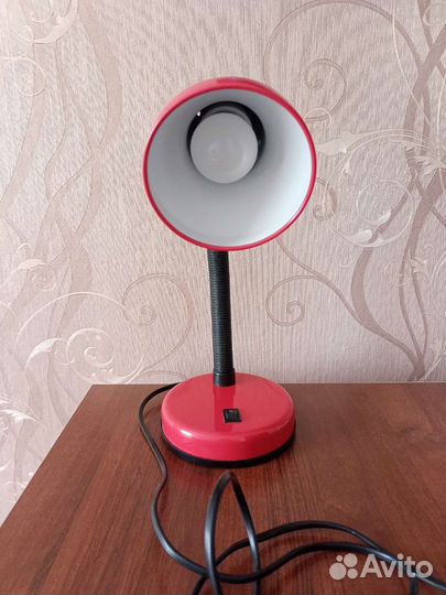 Лампа настольная