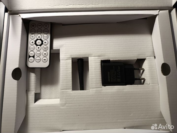 Цифровая фоторамка digma 8