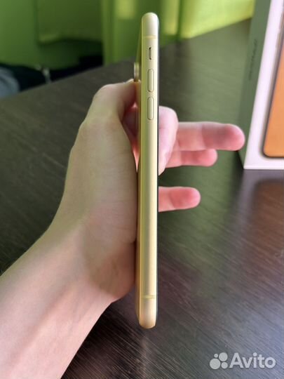 iPhone Xr, 128 ГБ
