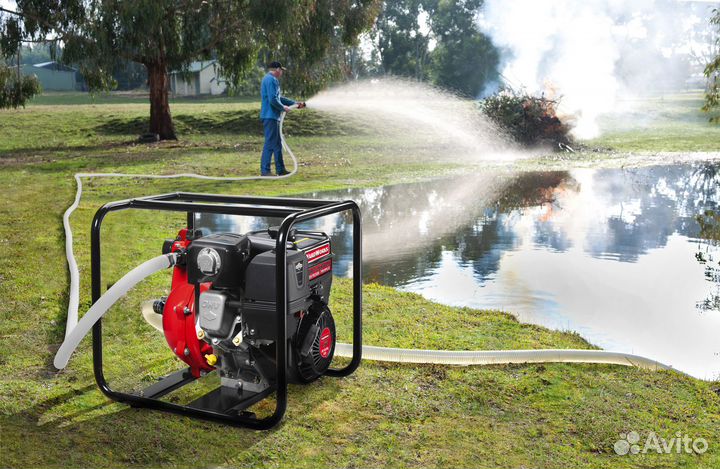 Откачка воды мотопомпой