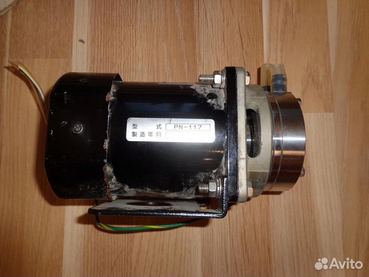 Насос вакуумный для колонны