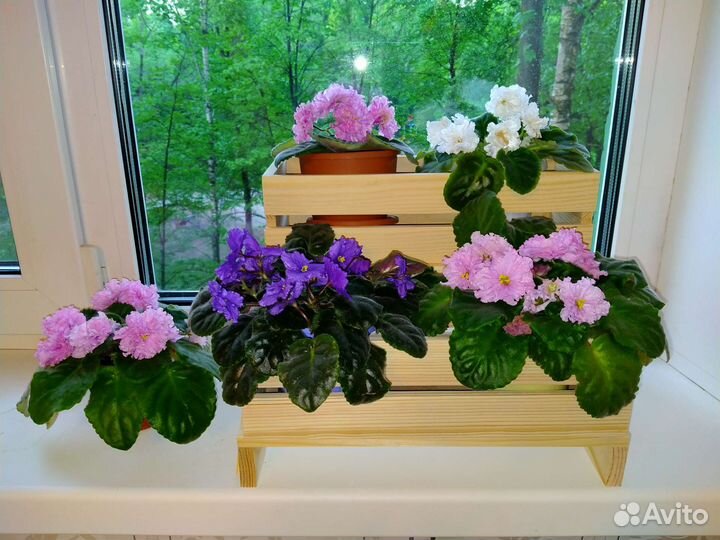 Декоративные ящики под цветы на подставке