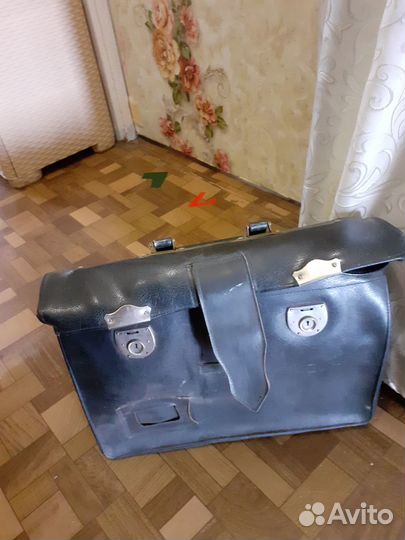 Чемодан портфель прошлый век