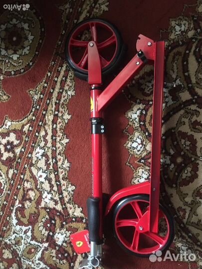 Самокат Ferrari (новый)