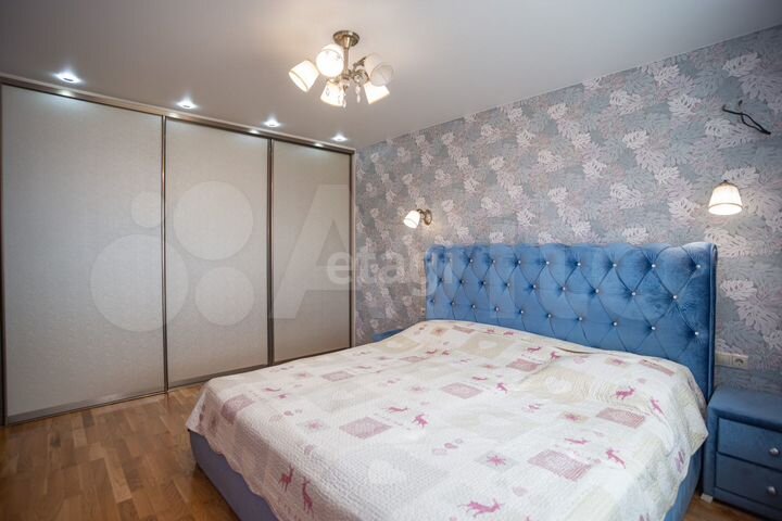 4-к. квартира, 107,9 м², 2/3 эт.