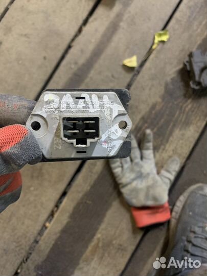 Реостат печки Hyundai Elantra