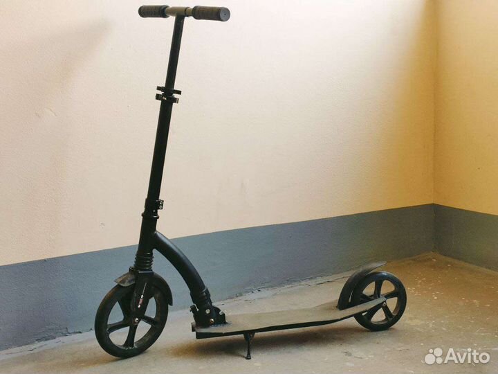 Самокат взрослый в отличном состоянии