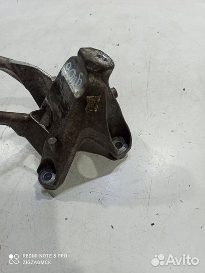Кронштейн двигателя левый (Audi Q8)