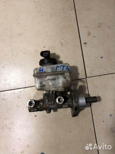 Главный тормозной цилиндр Renault Logan1