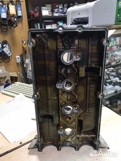 Клапанная крышка Hyundai Sonata (EF) 2001