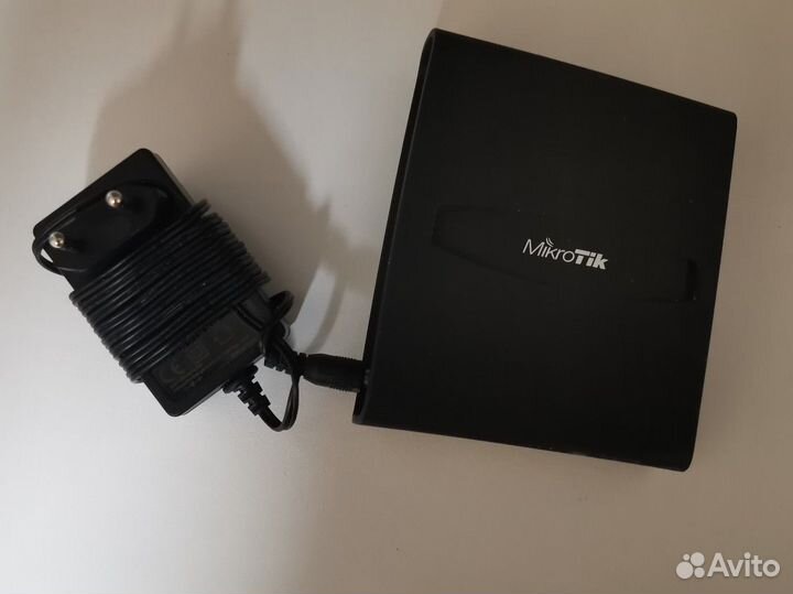 Wi-Fi роутер Mikrotik hAP