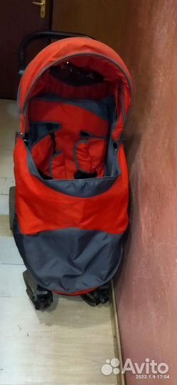 Прогулочная коляска