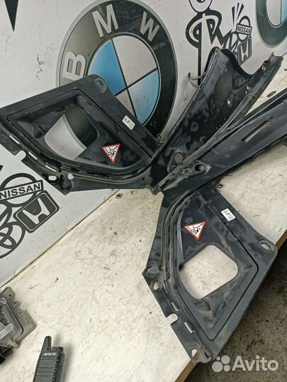 Уплотнитель капота BMW 5 серии, VI F10