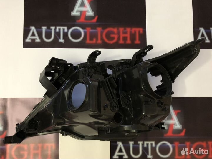 Корпус фары Lexus LX570 2012-2015 правый