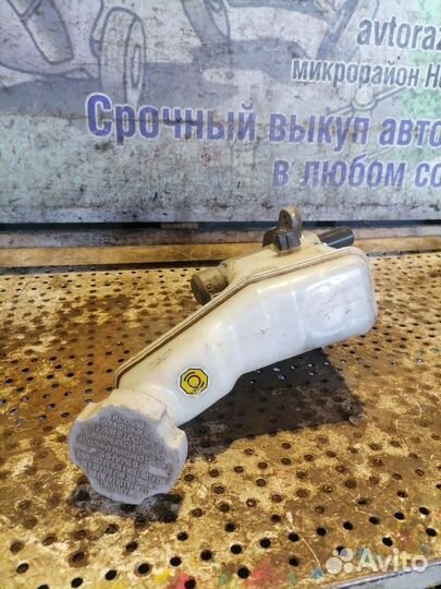 Цилиндр тормозной главный Kia Sportage