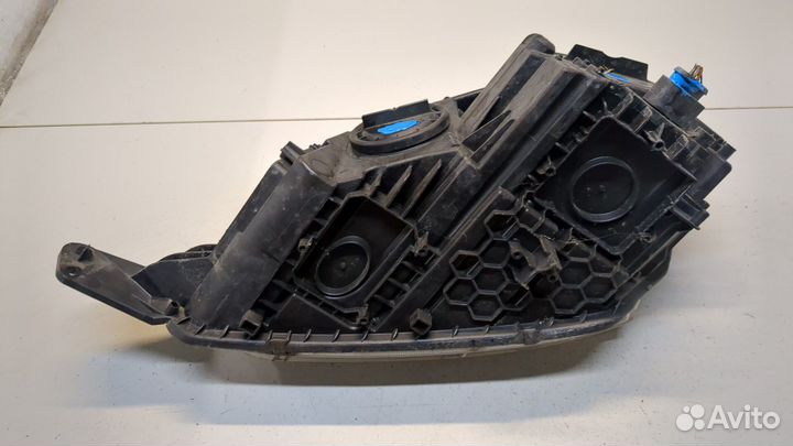 Фара (передняя) правая Skoda Yeti, 2014
