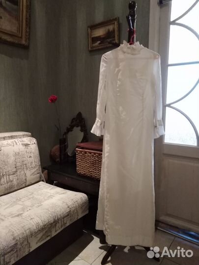 Антикварное платье