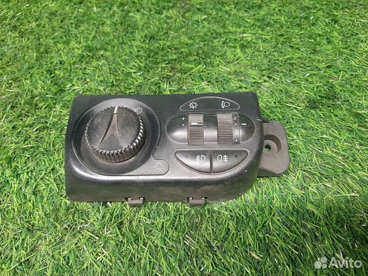 Блок управления светом на Лада Приора