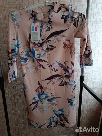 Женская одежда платья размер 40-42
