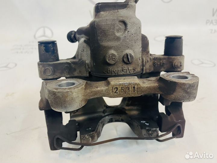 Суппорт тормозной задний левый C180 Mercedes W204