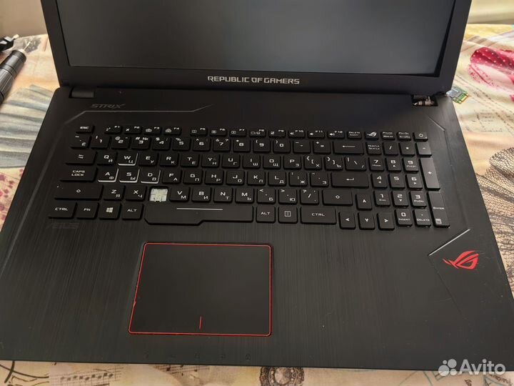Ноутбук Asus rog strix gl753v