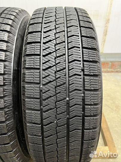 Bridgestone Blizzak VRX2 205/60 R16 92Q