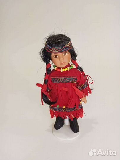 Фарфоровые статуэтки