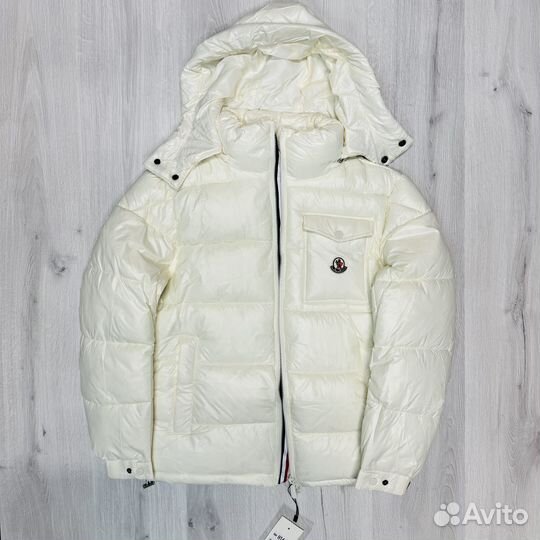 Пуховик Moncler белый